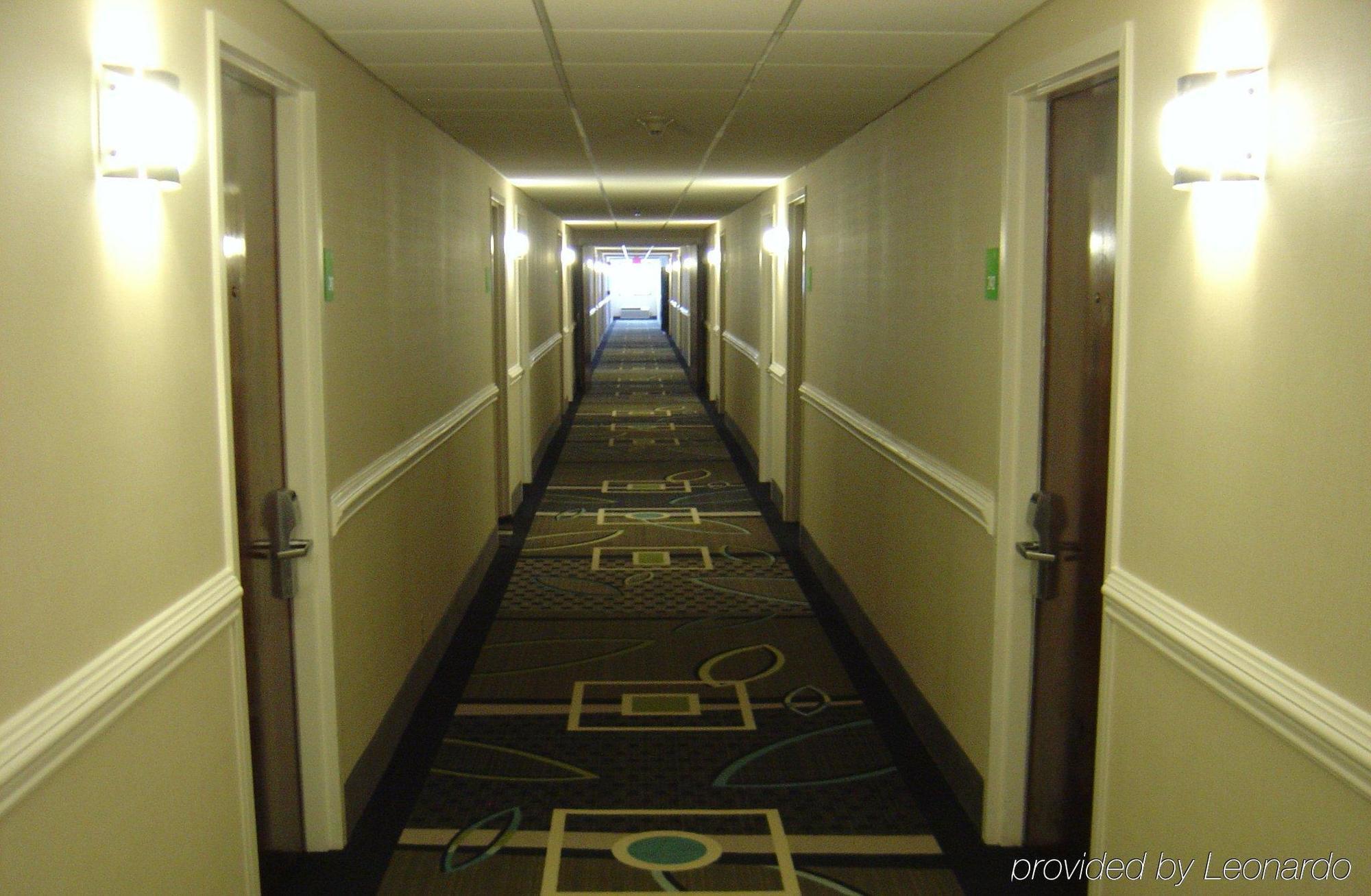 Days Inn By Wyndham Plattsburgh Interior foto